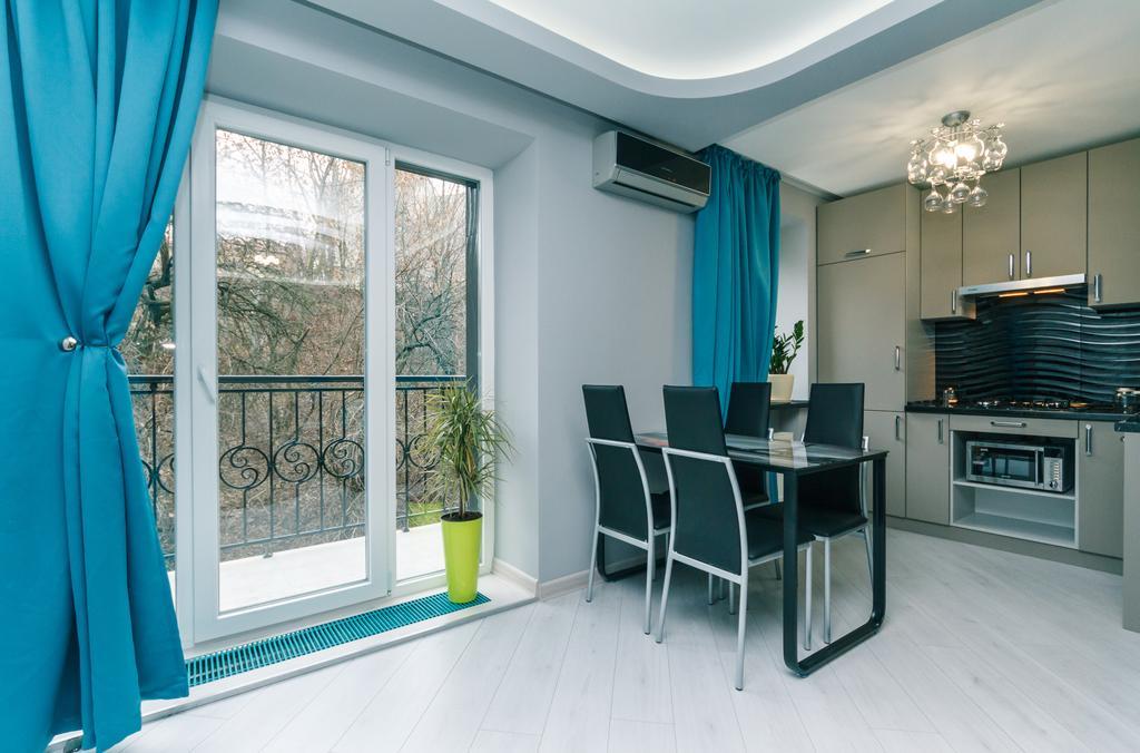 Bessarabsky Kvartal Kiev Exterior foto