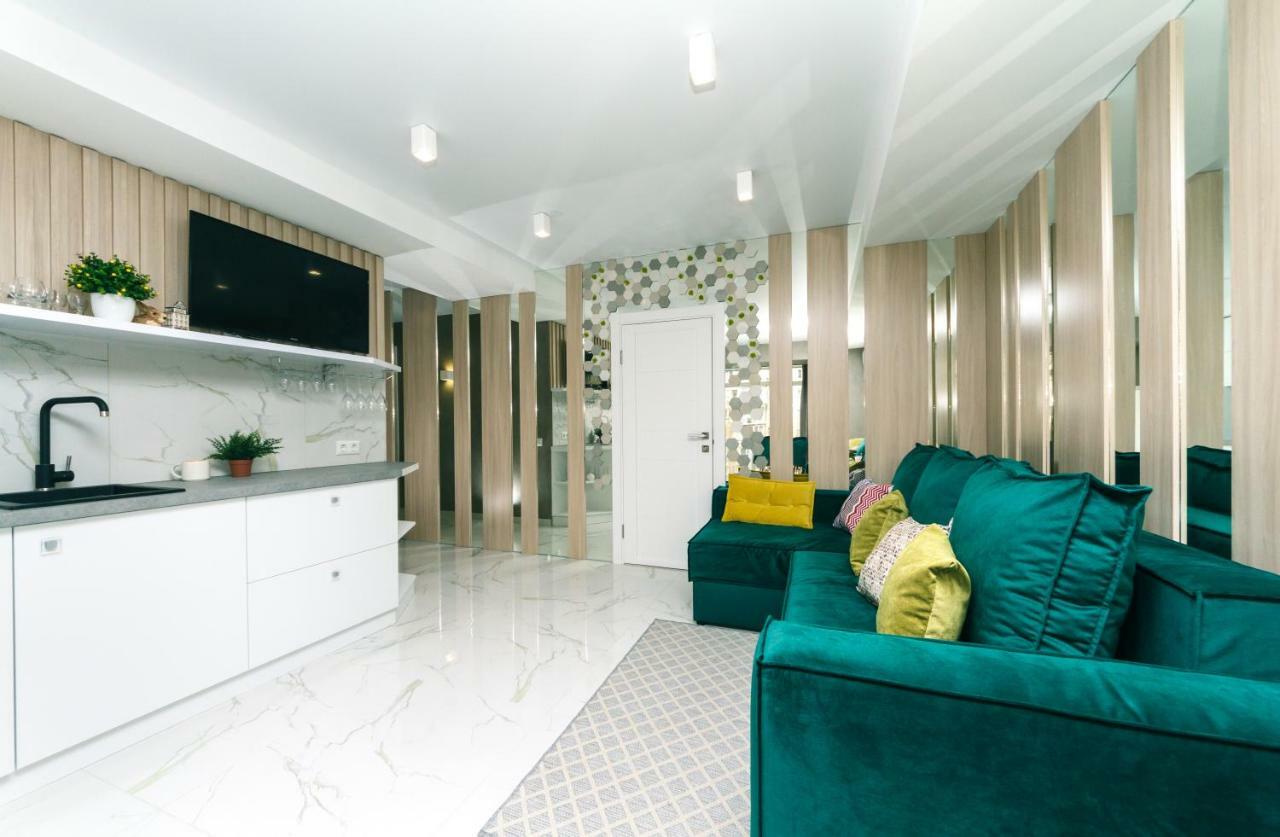 Bessarabsky Kvartal Kiev Exterior foto